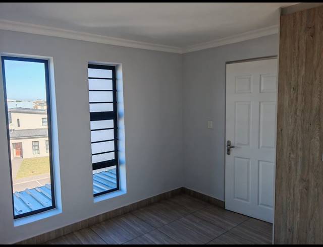 3 BEDROOM APARTMENT FOR SALE IN PARKLANDS NORTH